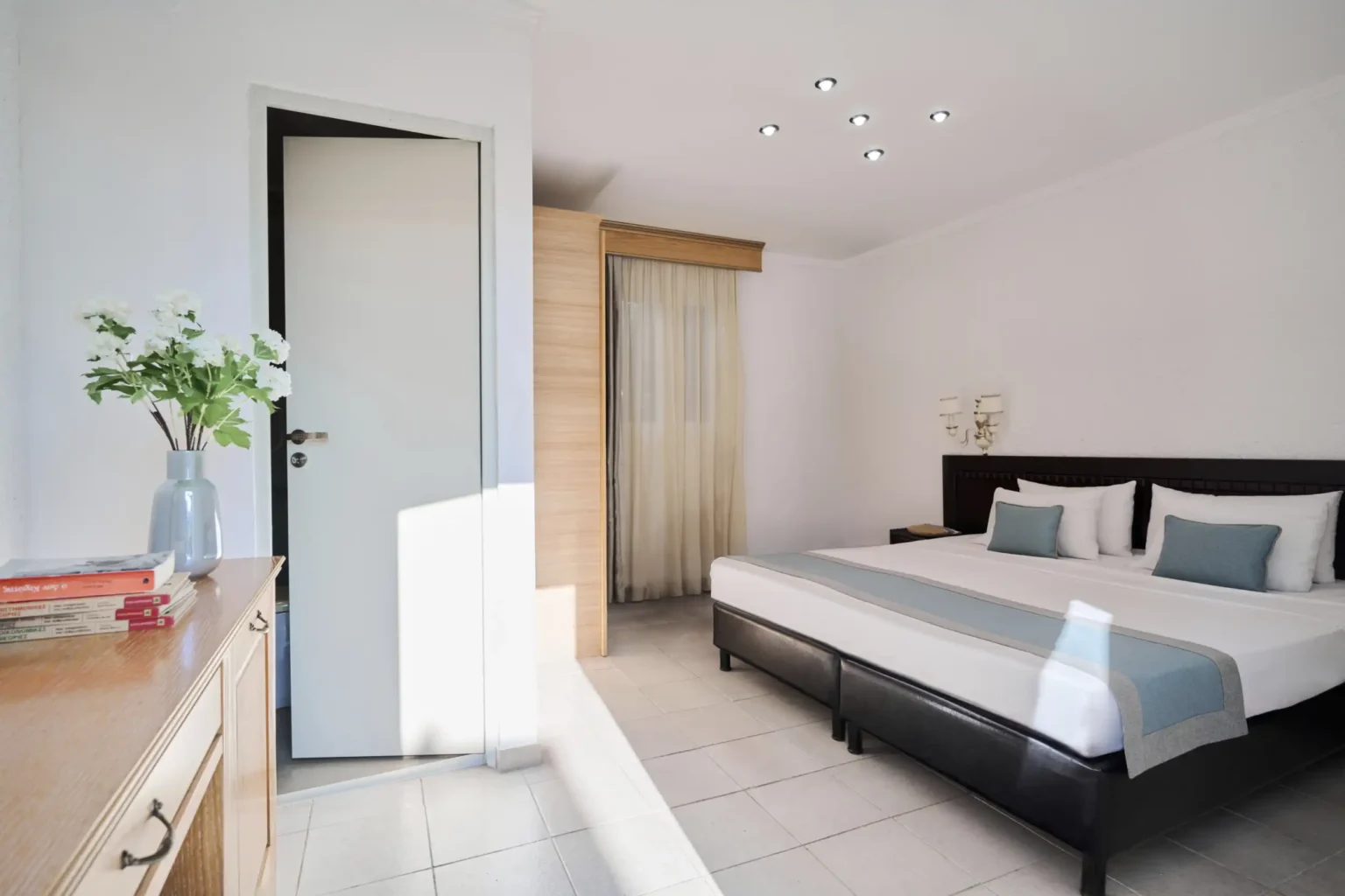 Double Bungalow Garden View (1)