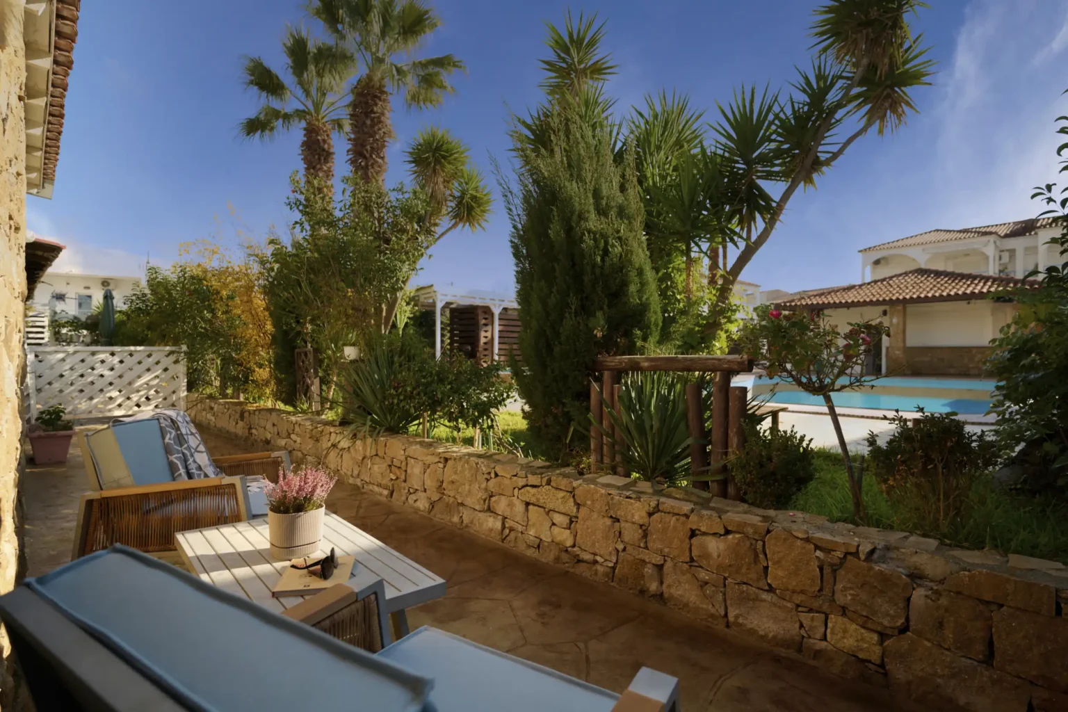 Double Bungalow Garden View (4)