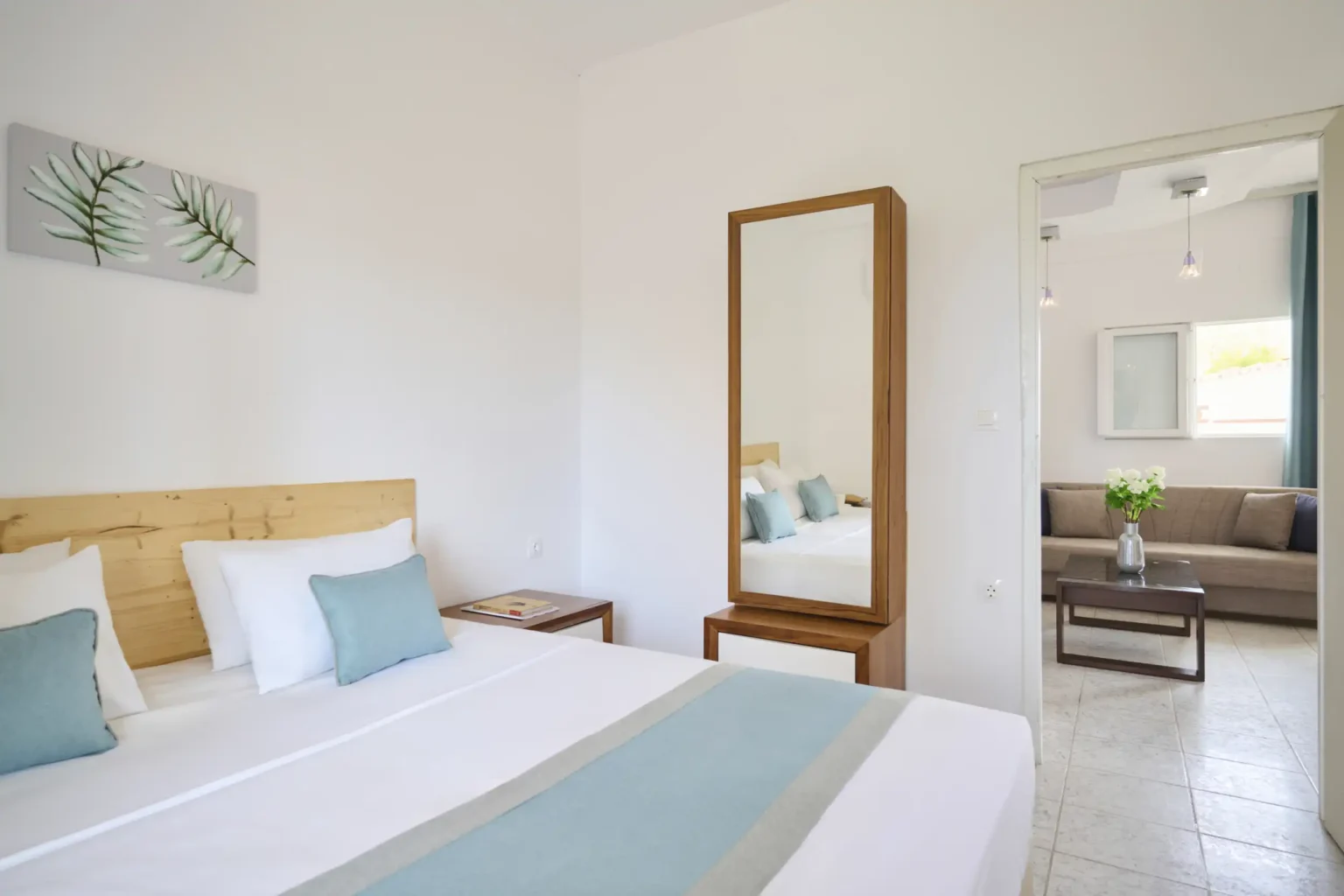 Family Apartment 1 Bedroom Garden View (6)