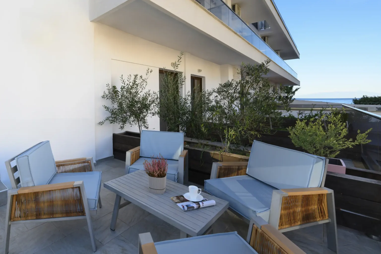 Family Suite Pool View (15)