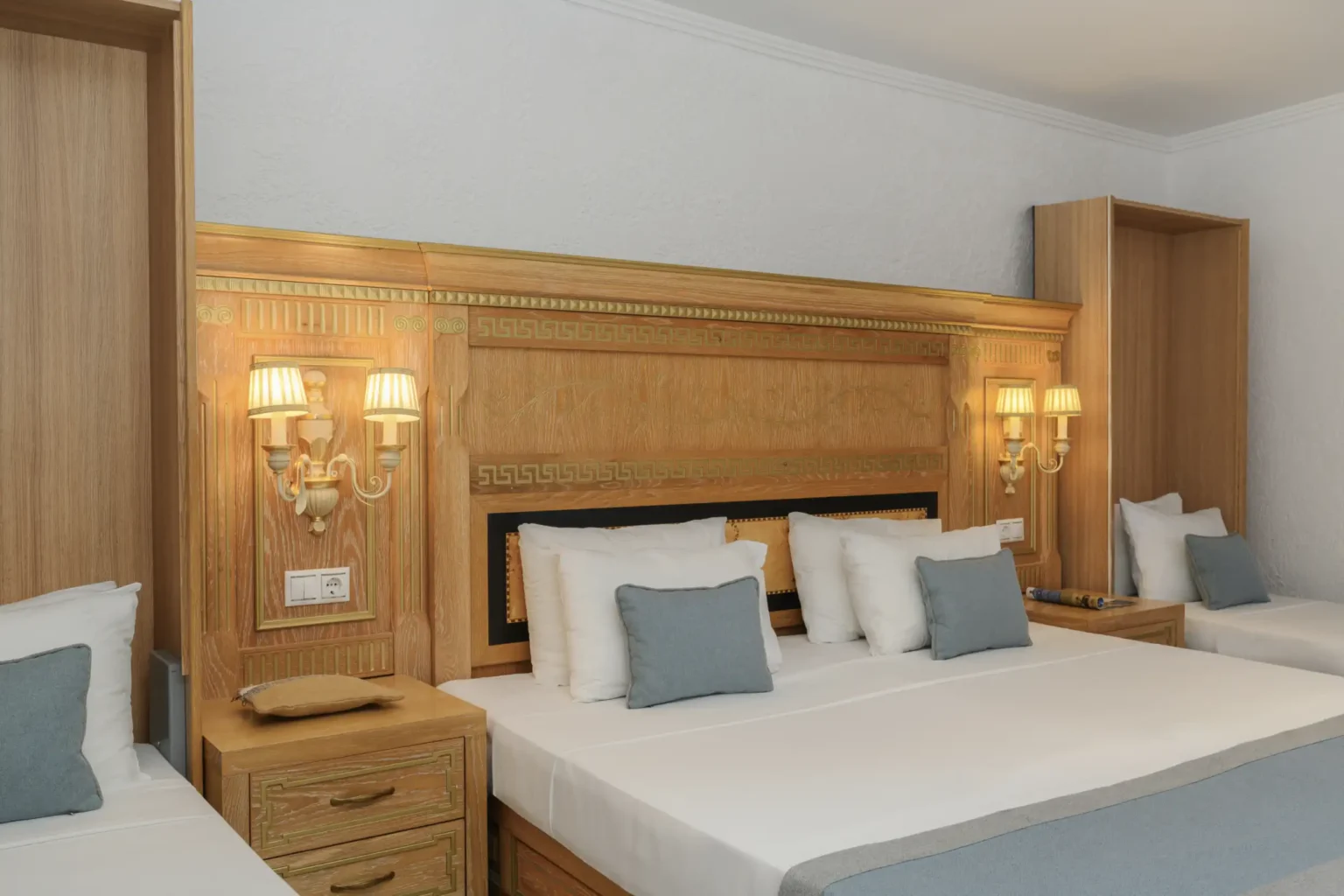 Quadruple Bungalow Garden View (3)