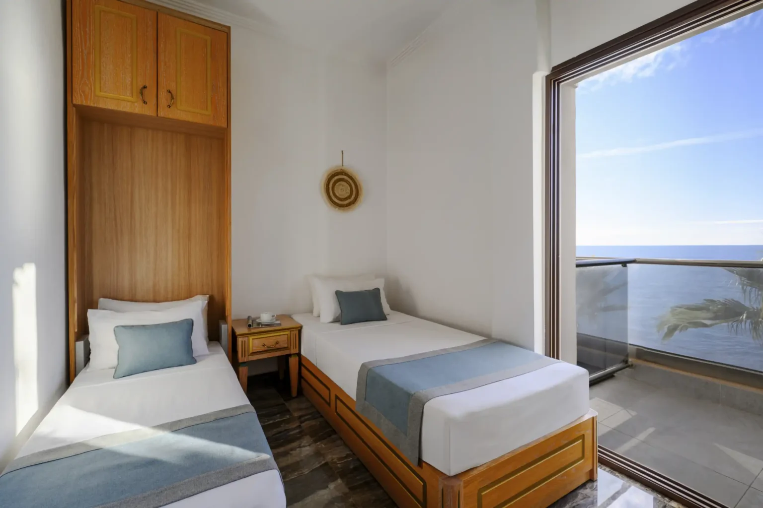 Suite Front Sea View B (1)